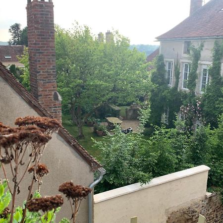 Bed and Breakfast Le Nid Perche Saint-Sauveur-en-Puisaye Zewnętrze zdjęcie
